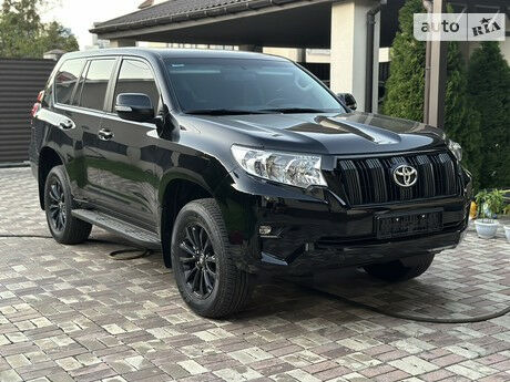 Toyota Land Cruiser Prado 2023 года