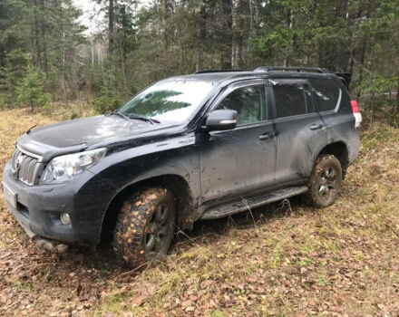 Toyota Land Cruiser Prado 2010 года - Фото 2 авто