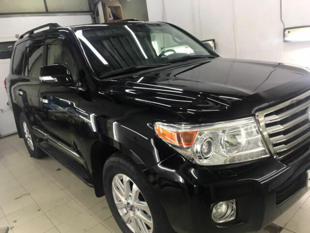 Toyota Land Cruiser 2012 року