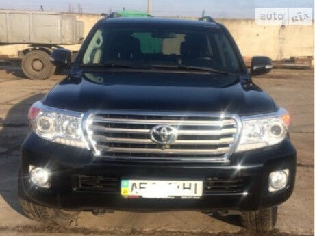 Toyota Land Cruiser 2013 года