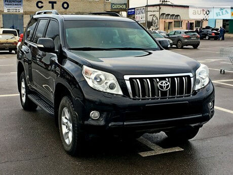 Тойота Ленд Крузер 2013 года Toyota Land Cruiser 2013 года