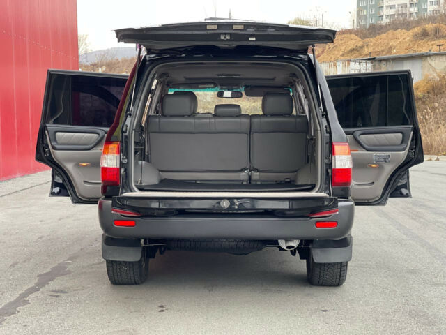 Toyota Land Cruiser 2006 року