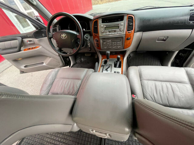 Toyota Land Cruiser 2006 року