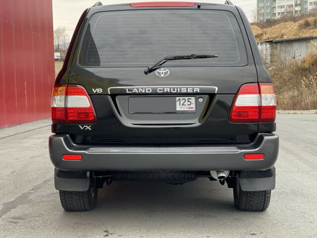 Toyota Land Cruiser 2006 року