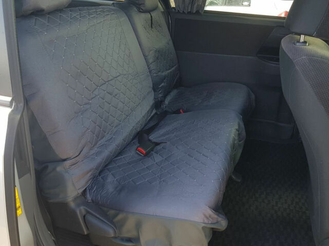 Toyota Noah 2009 року