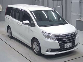 Toyota Noah 2014 года - Фото 7 авто