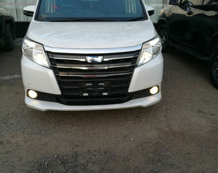 Toyota Noah 2014 года - Фото 8 авто