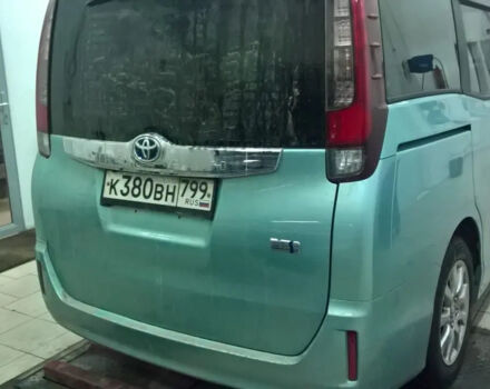 Toyota Noah 2014 року - Фото 8 автомобіля
