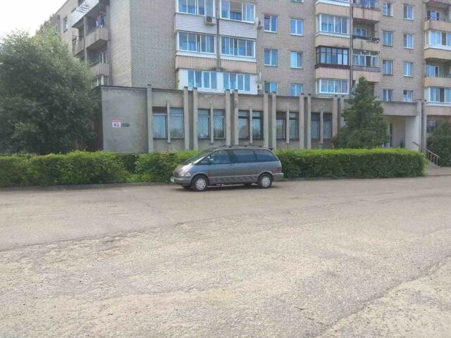 Тойота Превиа 1993 року Toyota Previa 1993 року