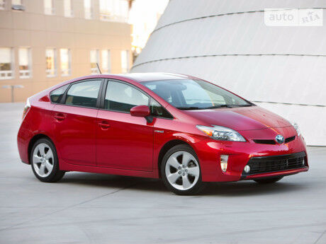 Тойота Приус 2000 года Toyota Prius 2000 года
