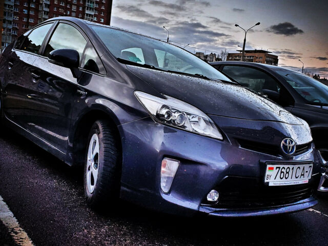 Toyota Prius 2012 року