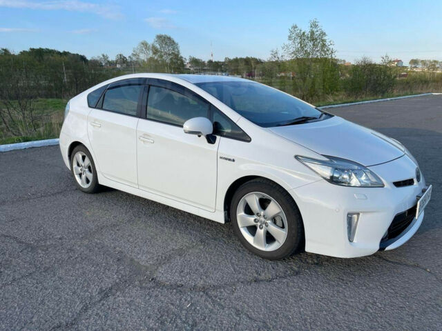 Toyota Prius 2013 года