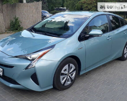 Toyota Prius 2016 года