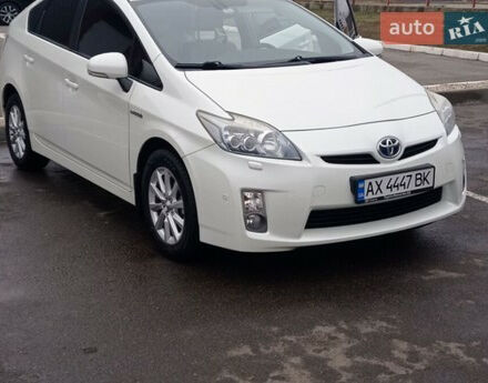 Toyota Prius 2011 года