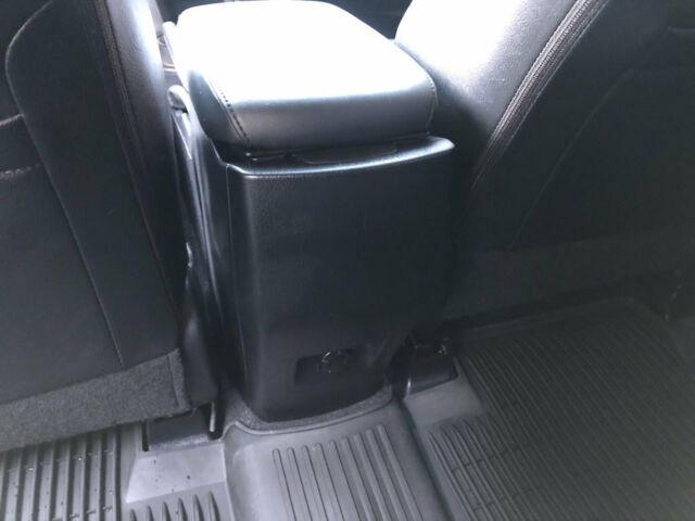 Toyota RAV4 2016 года
