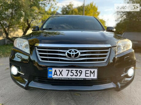 Тойота РАВ 4 2010 года Toyota RAV4 2010 года
