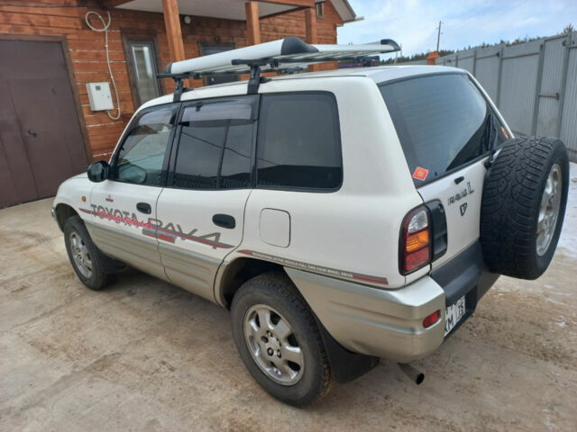 Toyota RAV4 1997 года