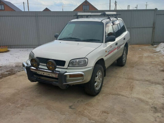 Toyota RAV4 1997 года