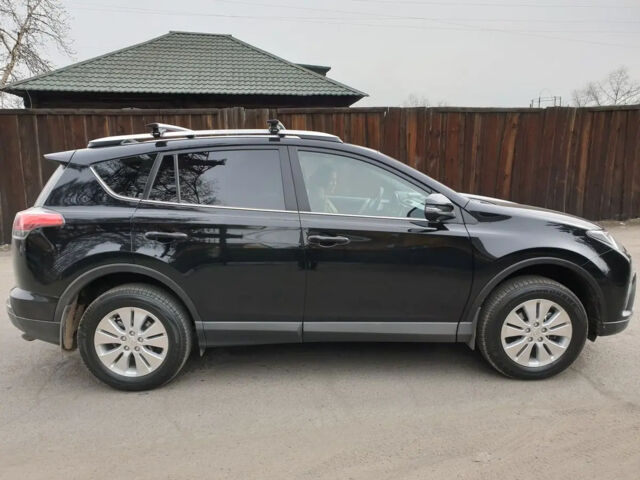 Toyota RAV4 2018 года