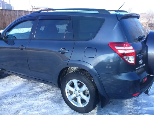 Toyota RAV4 2009 года