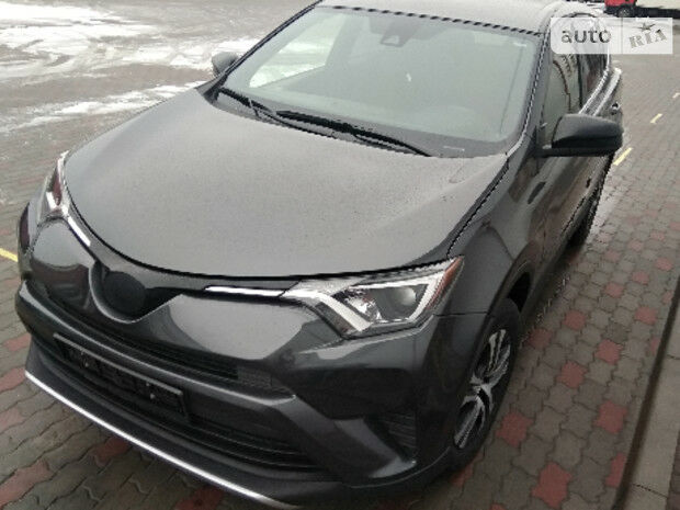 Toyota RAV4 2018 року