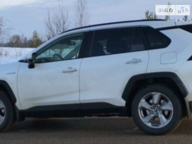 Toyota RAV4 2019 року