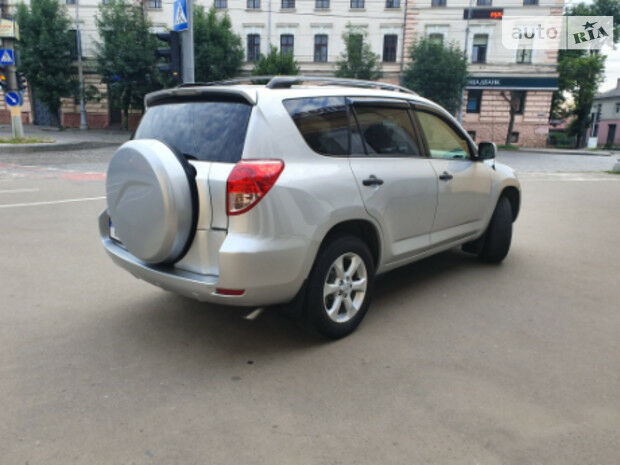 Toyota RAV4 2006 года