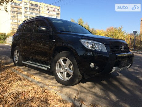 Тойота РАВ 4 2006 года Toyota RAV4 2006 года