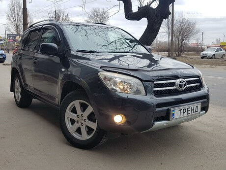 Toyota RAV4 2008 года