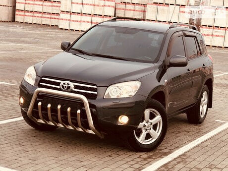 Toyota RAV4 2007 года