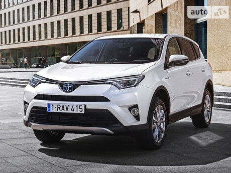 Toyota RAV4 2017 года