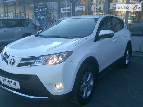 Toyota RAV4 2014 года