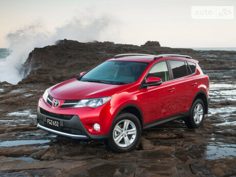 Toyota RAV4 2011 года