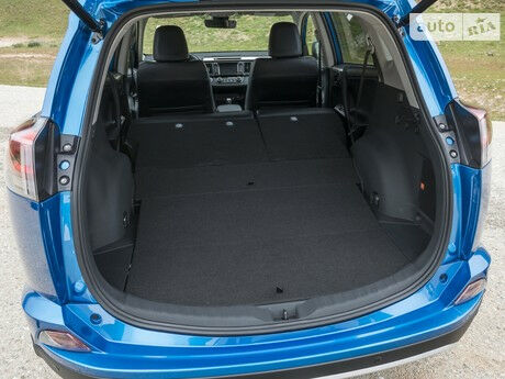 Тойота РАВ 4 2013 года Toyota RAV4 2013 года