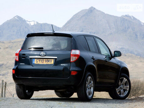 Тойота РАВ 4 2002 року Toyota RAV4 2002 року
