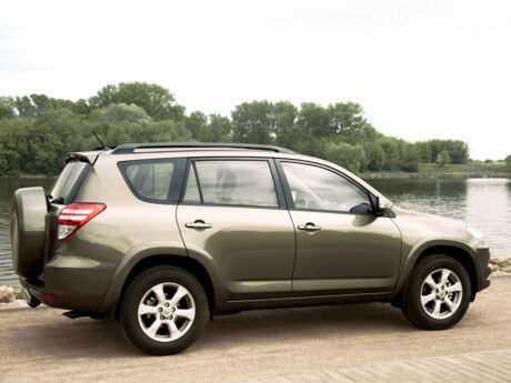Тойота РАВ 4 2010 года Toyota RAV4 2010 года