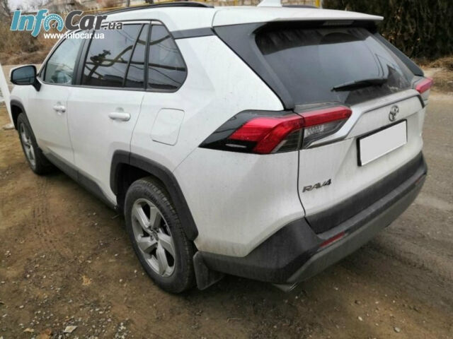 Toyota RAV4 2019 года