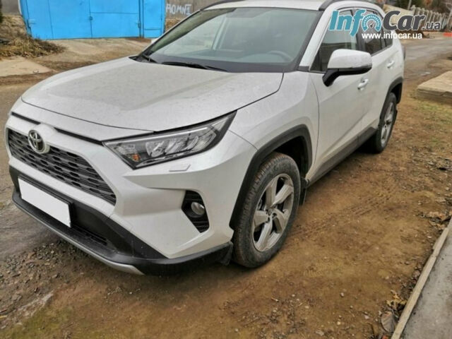 Toyota RAV4 2019 года