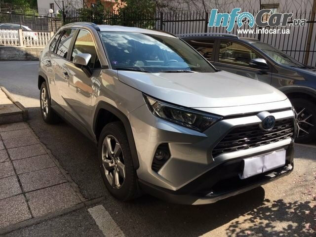 Toyota RAV4 2019 року