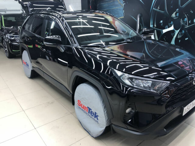 Toyota RAV4 2022 року