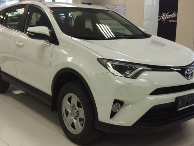 Toyota RAV4 2016 года