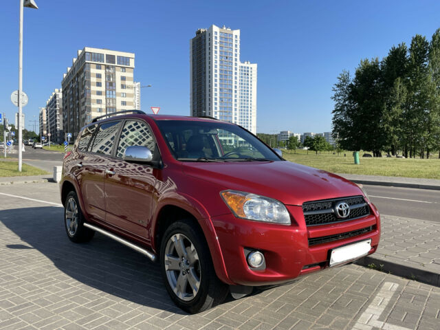 Toyota RAV4 2009 года