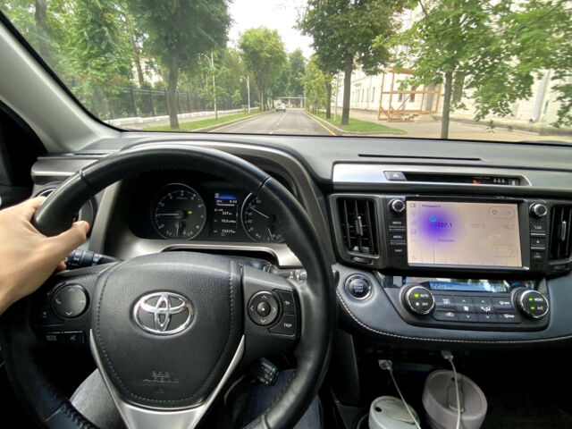 Toyota RAV4 2018 года