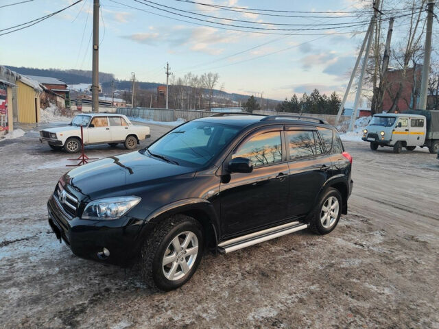 Toyota RAV4 2008 года
