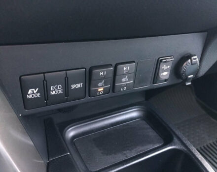 Toyota RAV4 2016 года - Фото 12 авто