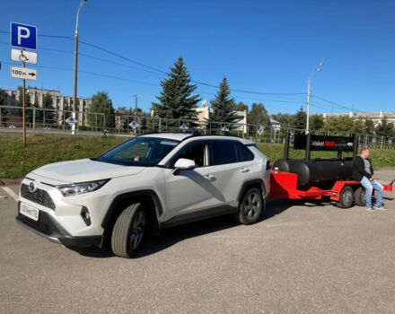 Toyota RAV4 2020 року - Фото 3 автомобіля