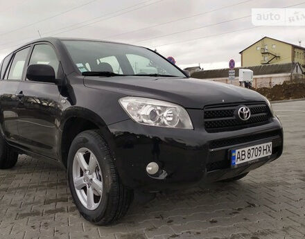 Toyota RAV4 2008 року