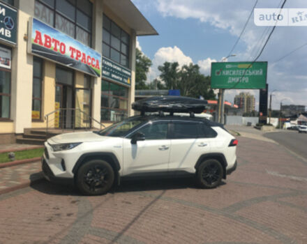 Toyota RAV4 2019 года