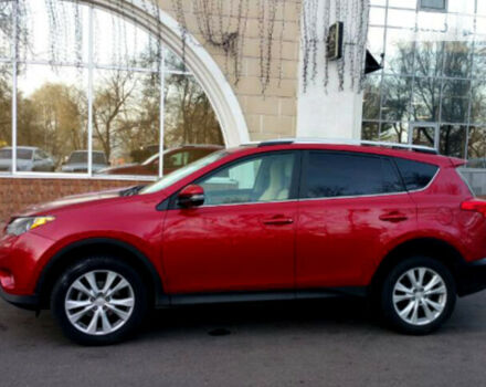 Toyota RAV4 2014 года