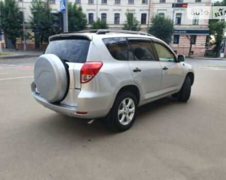 Toyota RAV4 2006 року